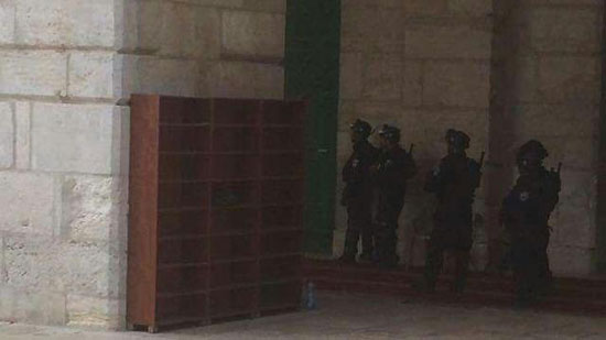 جنود الاحتلال الإسرائيلى يدنسون المسجد الأقصى -اليوم السابع -9 -2015